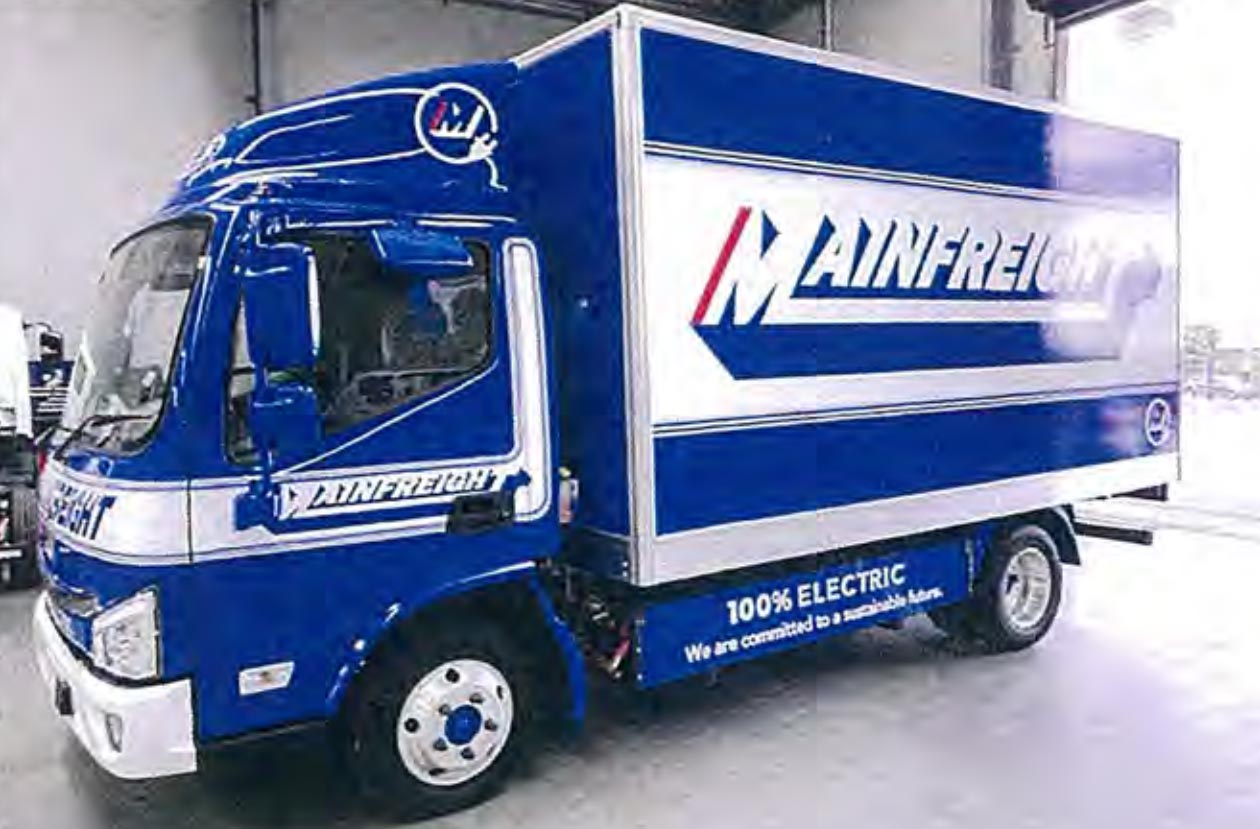 T5 Electric Truck in Mainfreight Livery